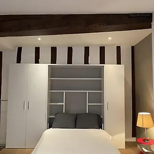 Modern In The Heart Of St-germain Apartment