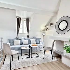 Saint Germain Des Prés - Amazing Duplex - 2066 Paris
